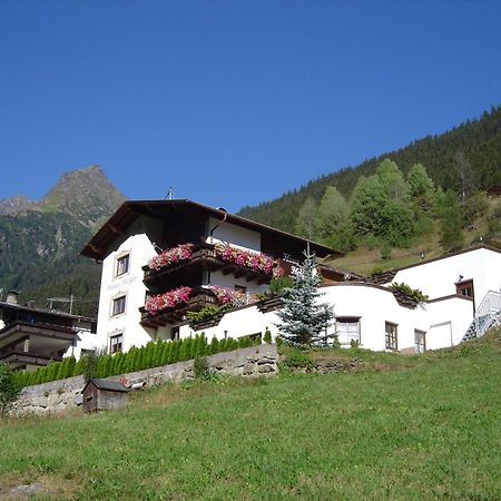 Hotel Haus Helga à Kappl  Extérieur photo